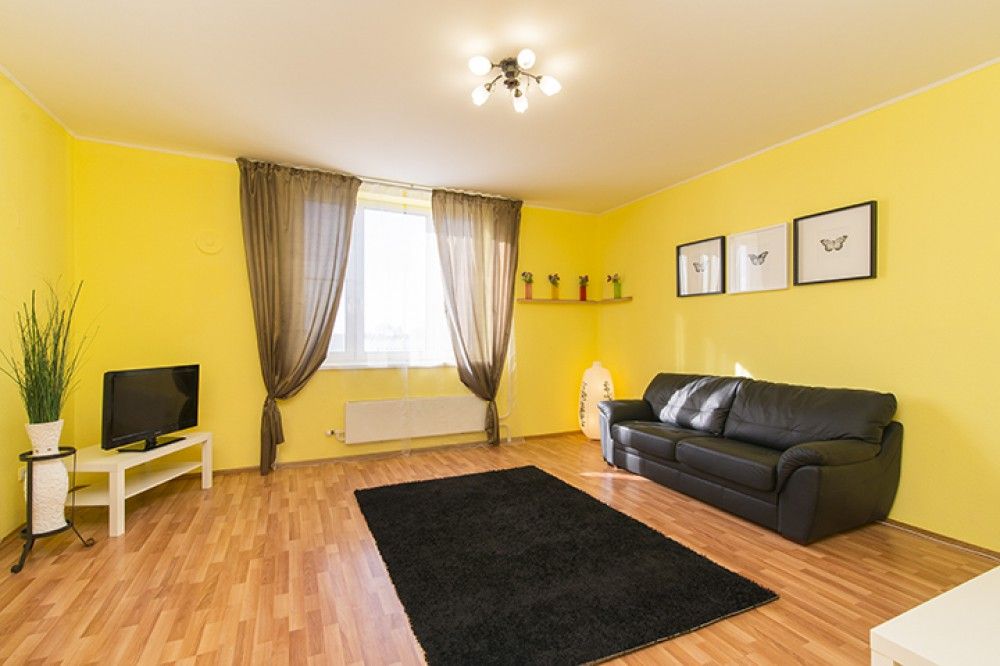 Объявления снять квартиру курган. Сдается комната ул. Объявления снять квартиру курган. Карельцева 115 курган. Квартиры в кургане.